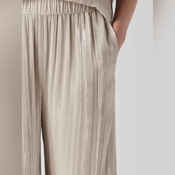 NWT Eileen Fisher Crushed Velvet Wide Leg Pant: Almond Color: Size- Large - Picture 3 of 10